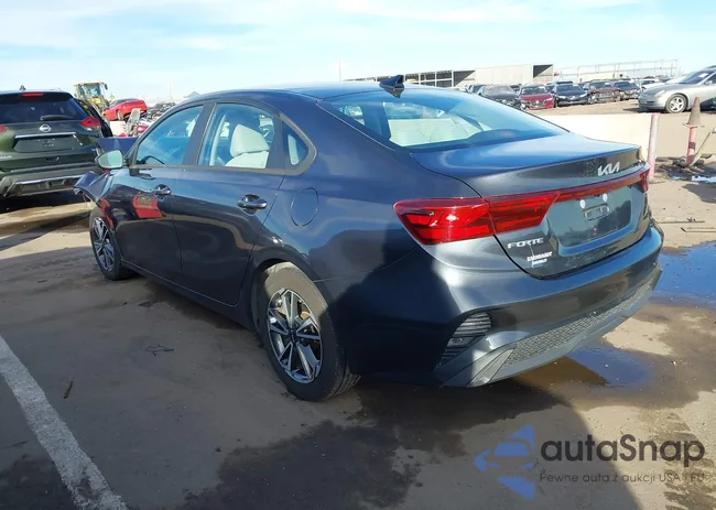 3KPF24AD6NE456810: 43804766