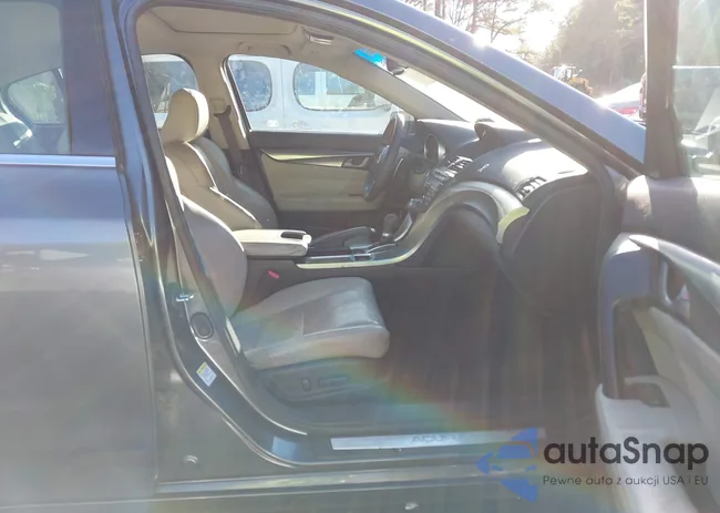 19UUA9F58AA001772: 43804779