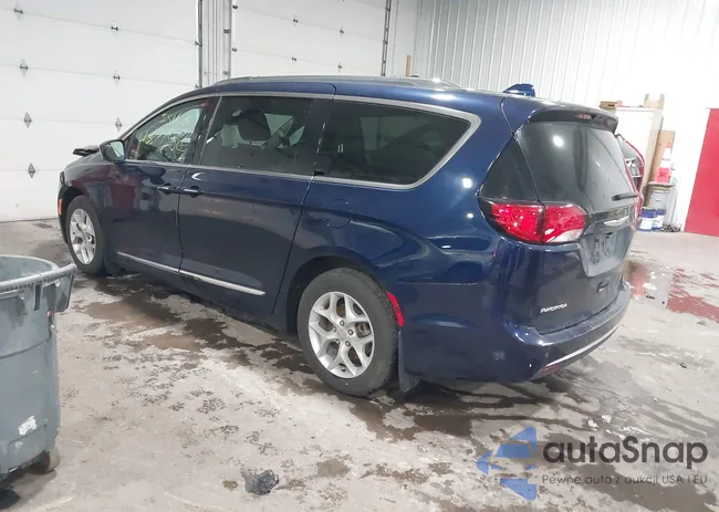 2C4RC1EG3HR656267: 43806052