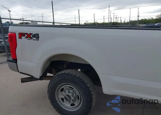 1FT7W2B61KEF79726: 43806062