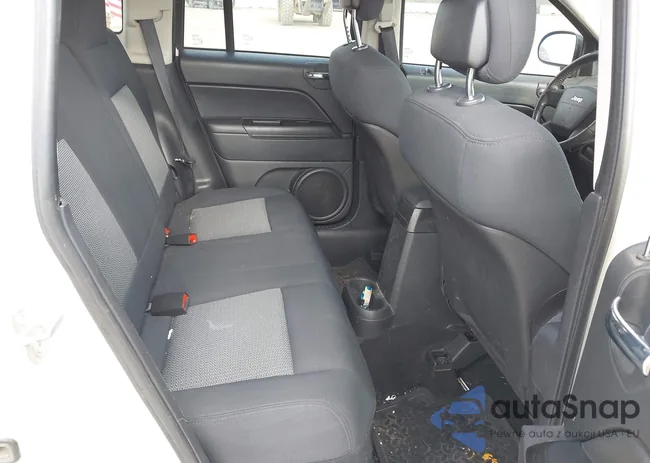 1J4NF4FB0AD551280: 43805558