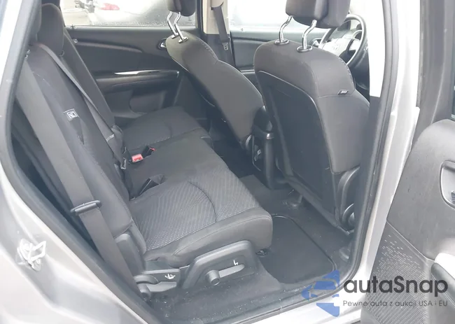 3C4PDDBG0HT575363: 43805701