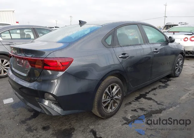 3KPF24AD6RE825431: 43807084