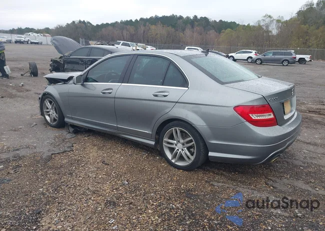 WDDGF8AB1DG052476: 43807091