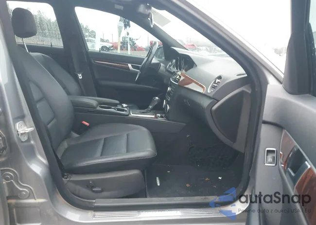 WDDGF8AB1DG052476: 43807091