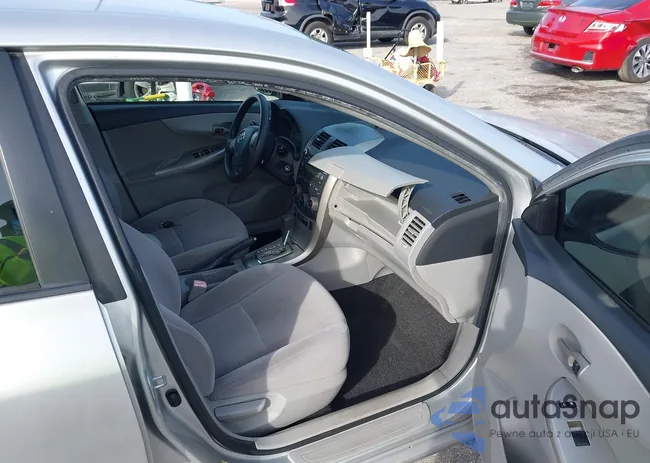 JTDBU4EEXBJ106283: 43807164