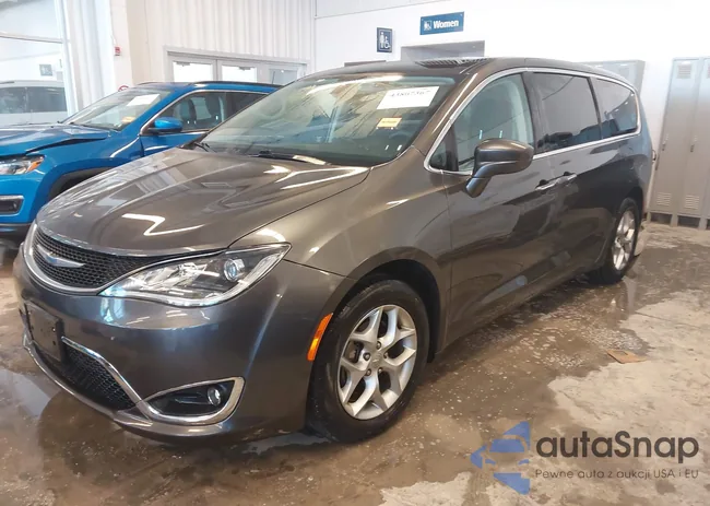 2C4RC1FG6JR294228: 43807367