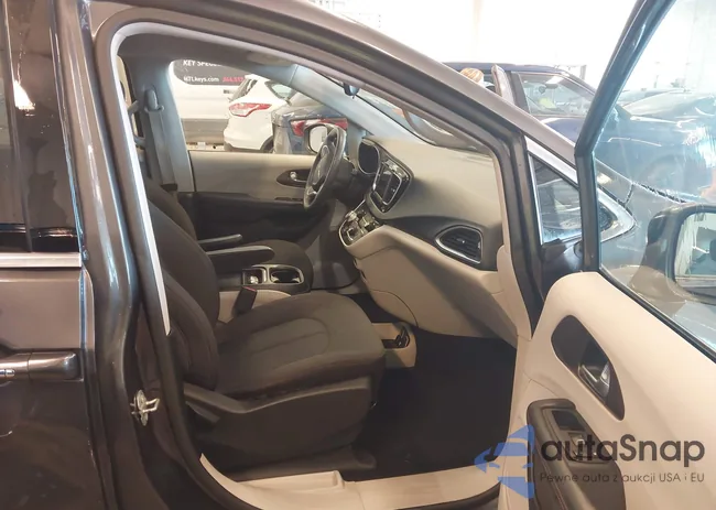 2C4RC1FG6JR294228: 43807367