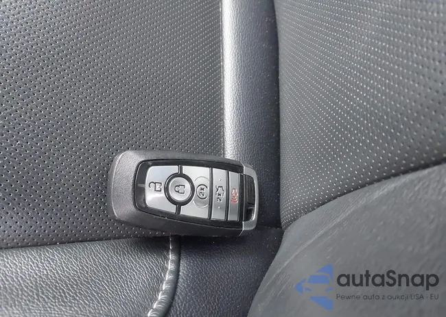 3FA6P0K95LR108769: 43807371