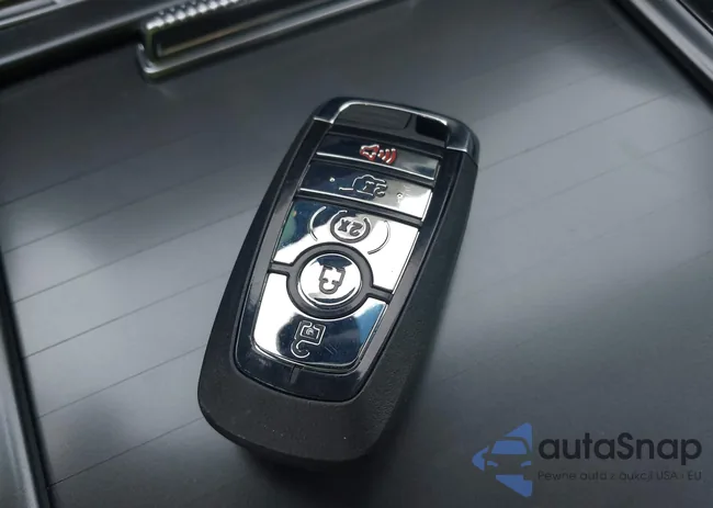 5LMPJ8KA3RJ780981: 43807527