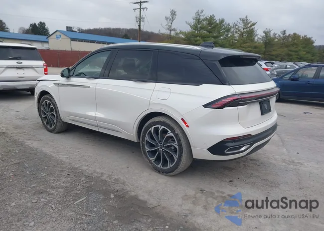 5LMPJ8KA3RJ780981: 43807527