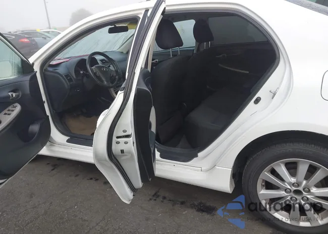 2T1BU4EE7AC497550: 43806593