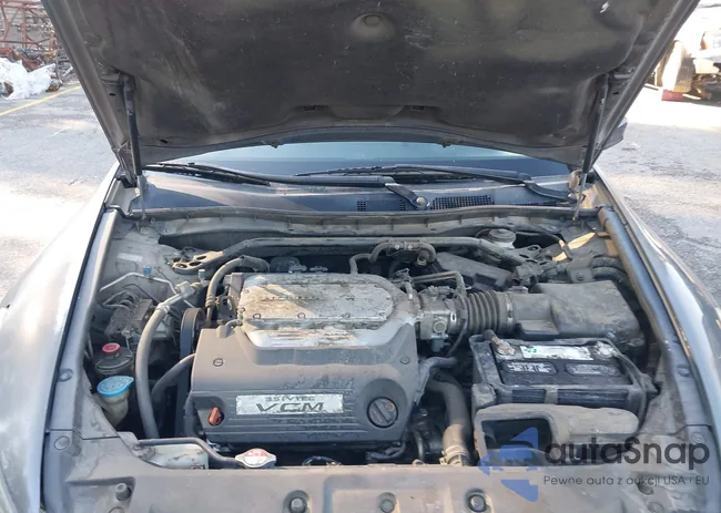 1HGCP3F88BA015318: 43806613