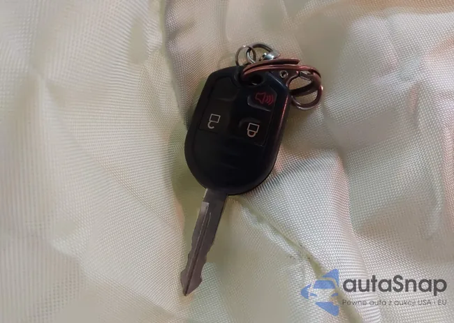 1FMHK8D86CGA52736: 43806680