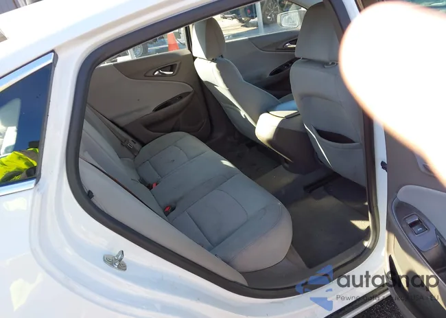 1G1ZB5ST4GF312585: 43806725