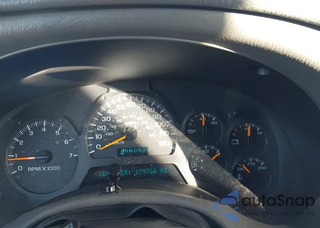 1GNES16S336200376: 43806747