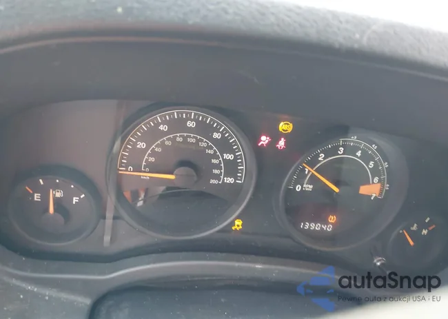 1C4NJCBAXED660685: 43806767