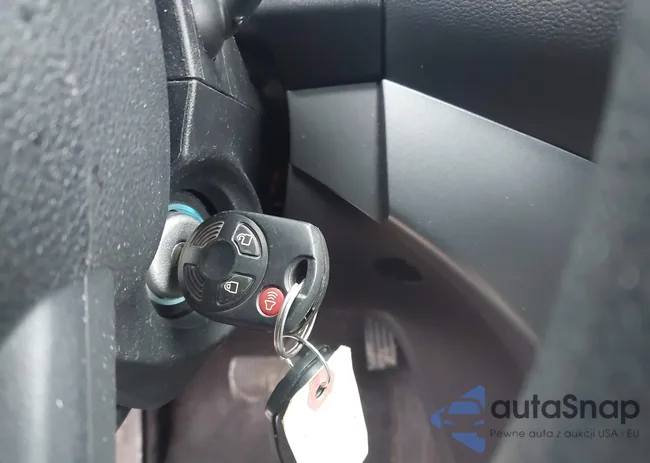 1FMCU0GD1HUD39067: 43806798