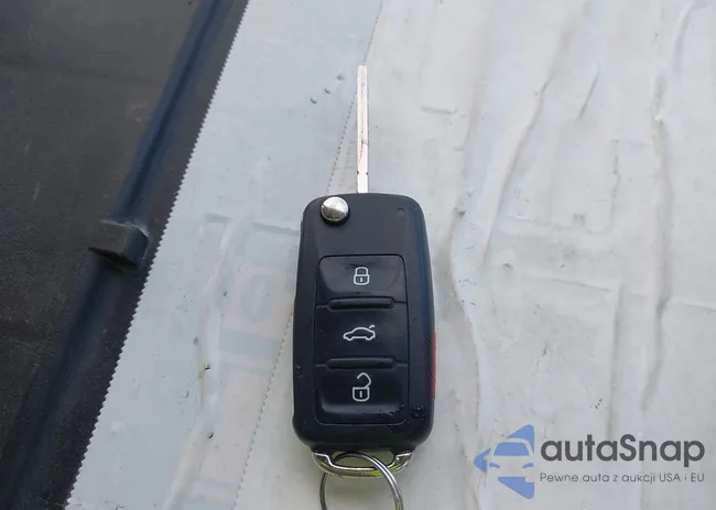 3VW5P7AT5CM800312: 43808006