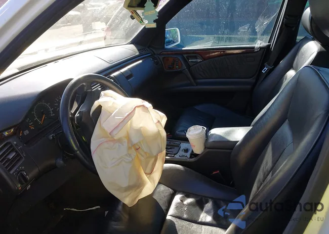 WDBJF55FXVJ026005: 43808145