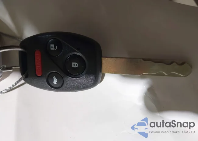 1HGCM56405A158317: 43808330