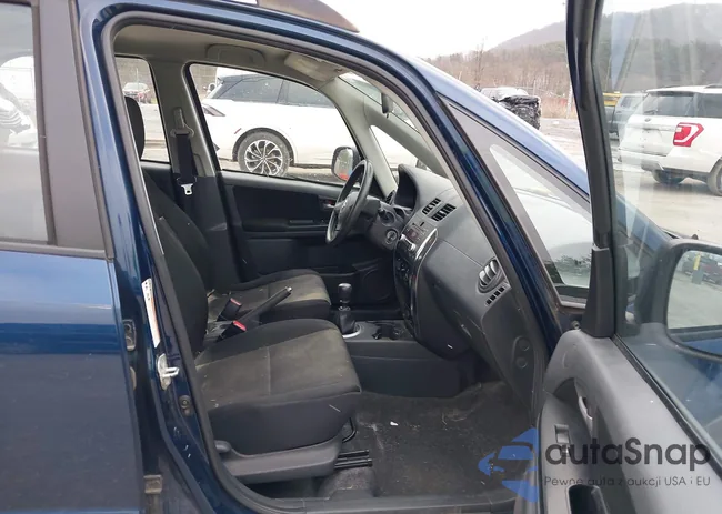 JS2YB5A34B6301086: 43808428