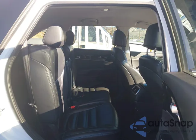 5XYPG4A33HG267648: 43808449