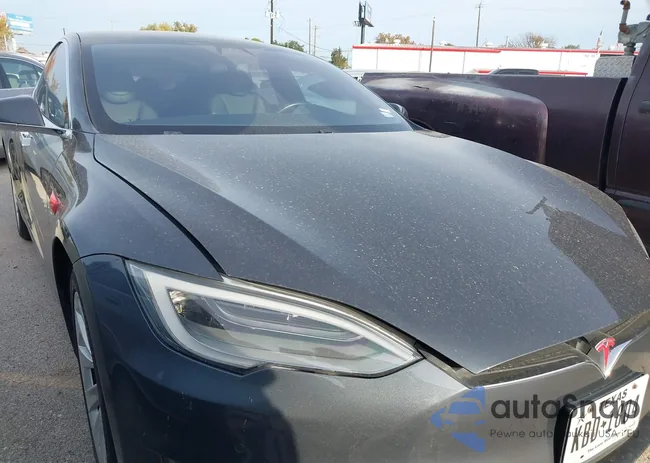 5YJSA1E17HF202747: 43808471