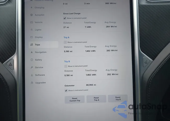 5YJSA1E17HF202747: 43808471