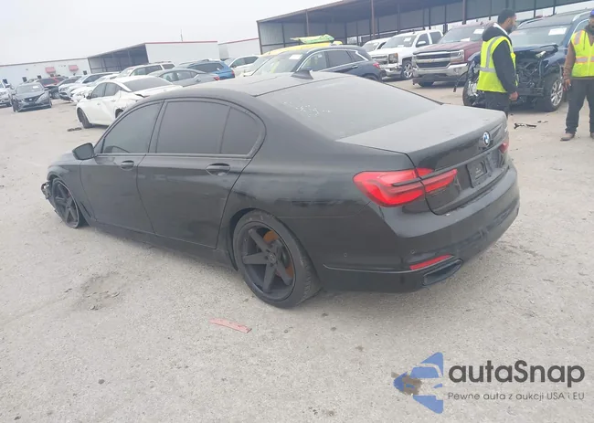 WBA7E2C35HG740869: 43807568