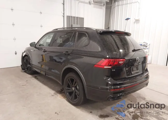 3VV8B7AX5RM176281: 43807801