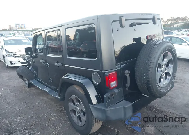 1C4BJWEG3GL137893: 43807832