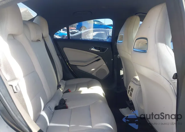 WDDSJ4EB7EN124192: 43807842