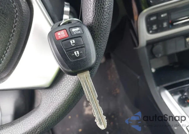 2T1BURHE2KC186022: 43809086