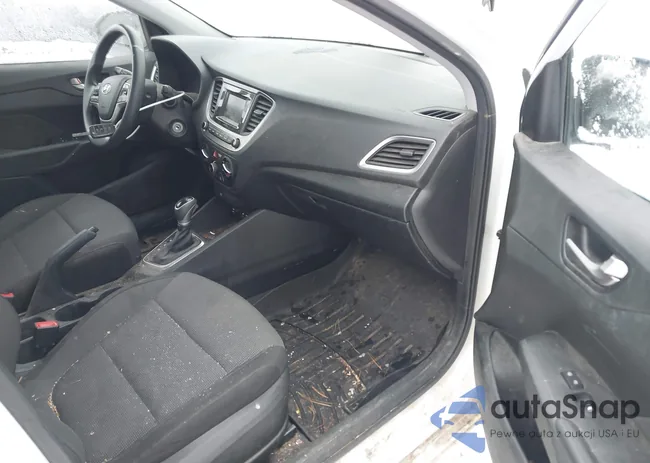 3KPC24A38JE032677: 43809100