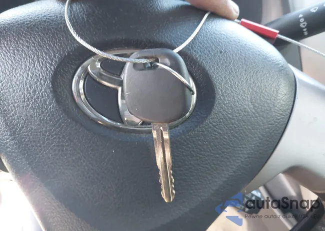 2T1BU4EE5AC492380: 43809156