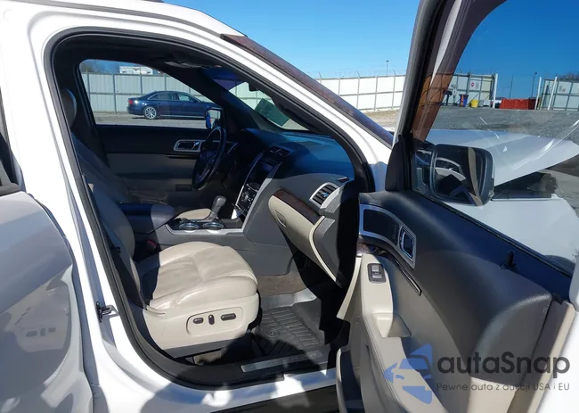 1FMHK7F85CGA39113: 43809447