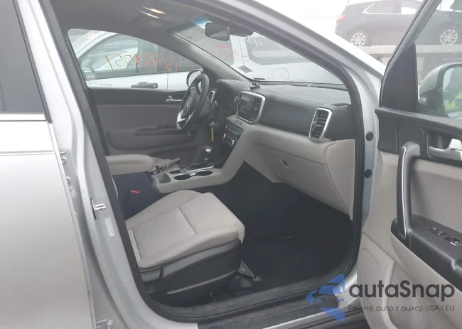 KNDPM3AC3L7826897: 43809511