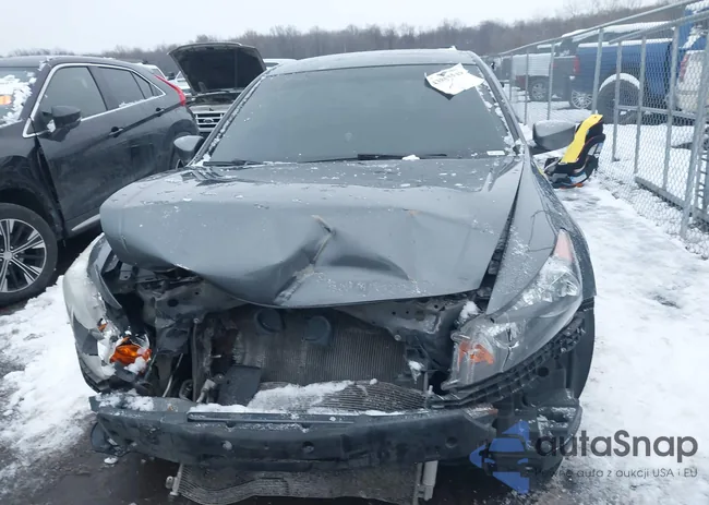 1HGCP2F49CA020231: 43808549