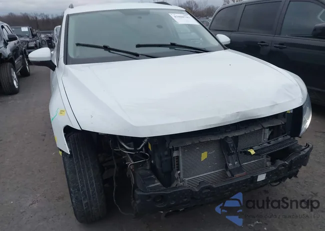 3VV1B7AX6KM146407: 43808703