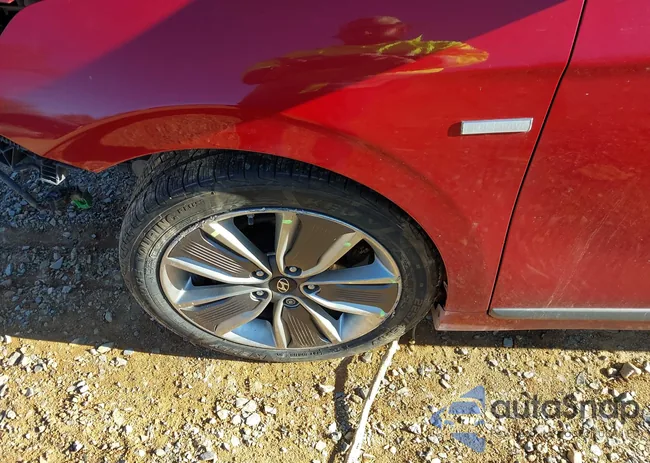 KMHC85LC7KU121592: 43808736