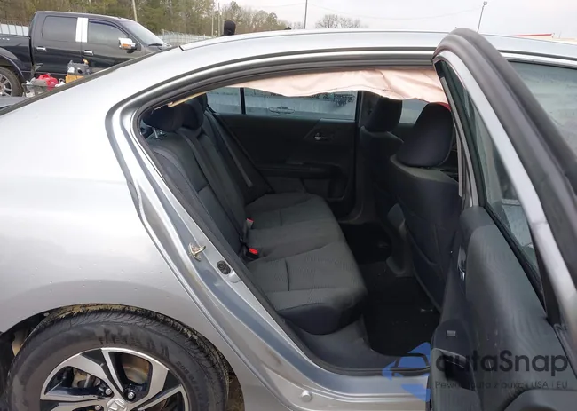 1HGCR2F3XHA119245: 43810102