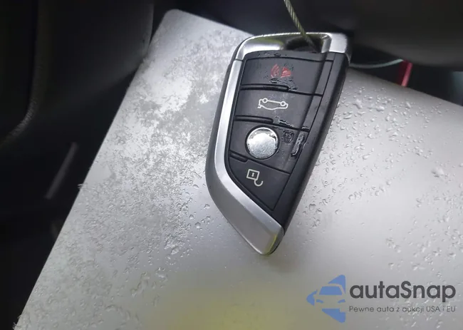 5UXKR6C54E0C03765: 43810153