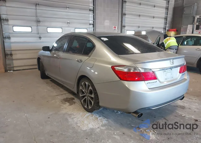 1HGCR2F54FA087133: 43810243