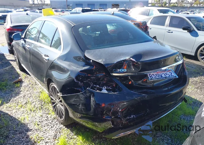 W1KWF8DB4LR591877: 43810274