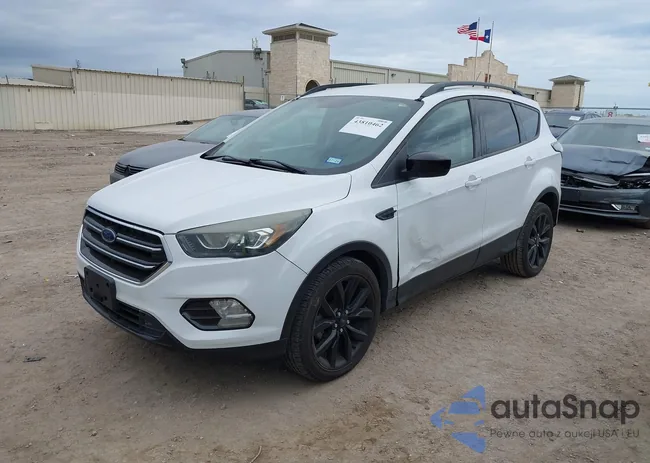 1FMCU0GD5HUA13448: 43810462