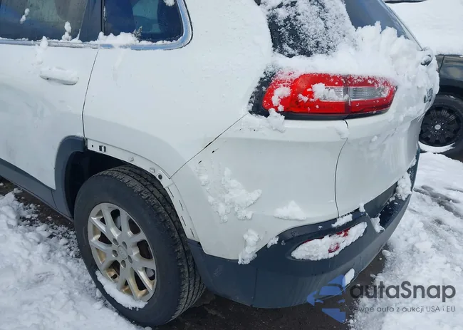 1C4PJLCS8FW537280: 43810473