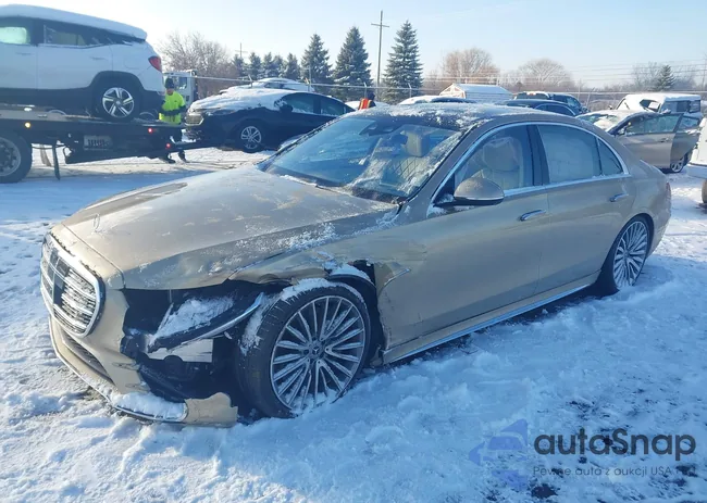 W1K6G6DB1PA179843: 43810491