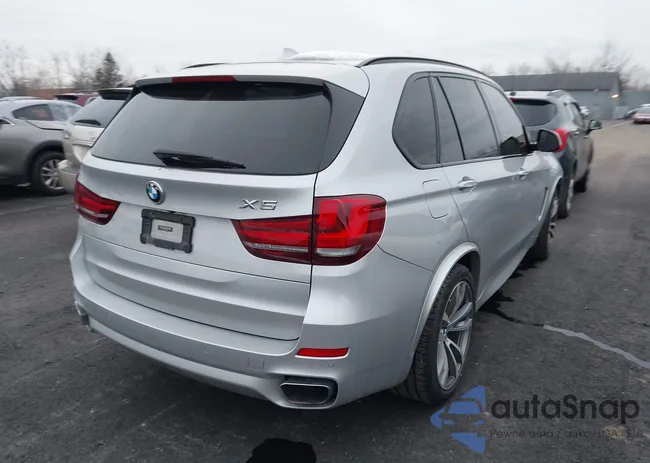 5UXKR0C58J0X83896: 43810526