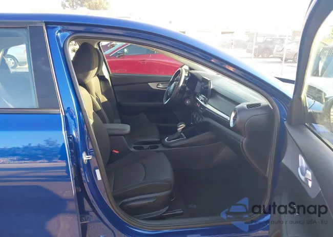 3KPF24AD0RE741430: 43809611